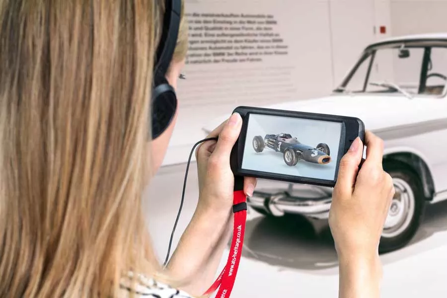 Capture Icom Consult. Capture. Create. - ICOM UK